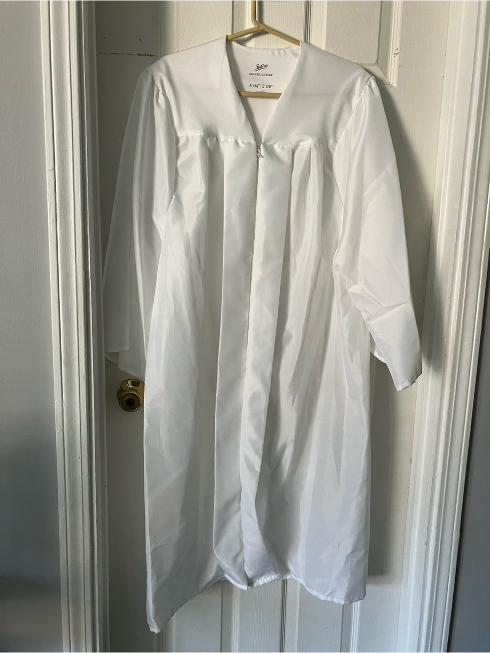 Jostens White Graduation Cap & Gown